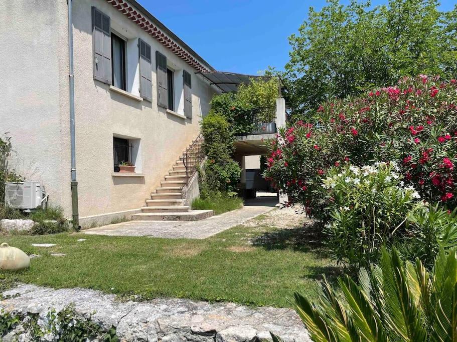 Ar De Vie Villa Chaleureuse En Provence Ventabren Bagian luar foto